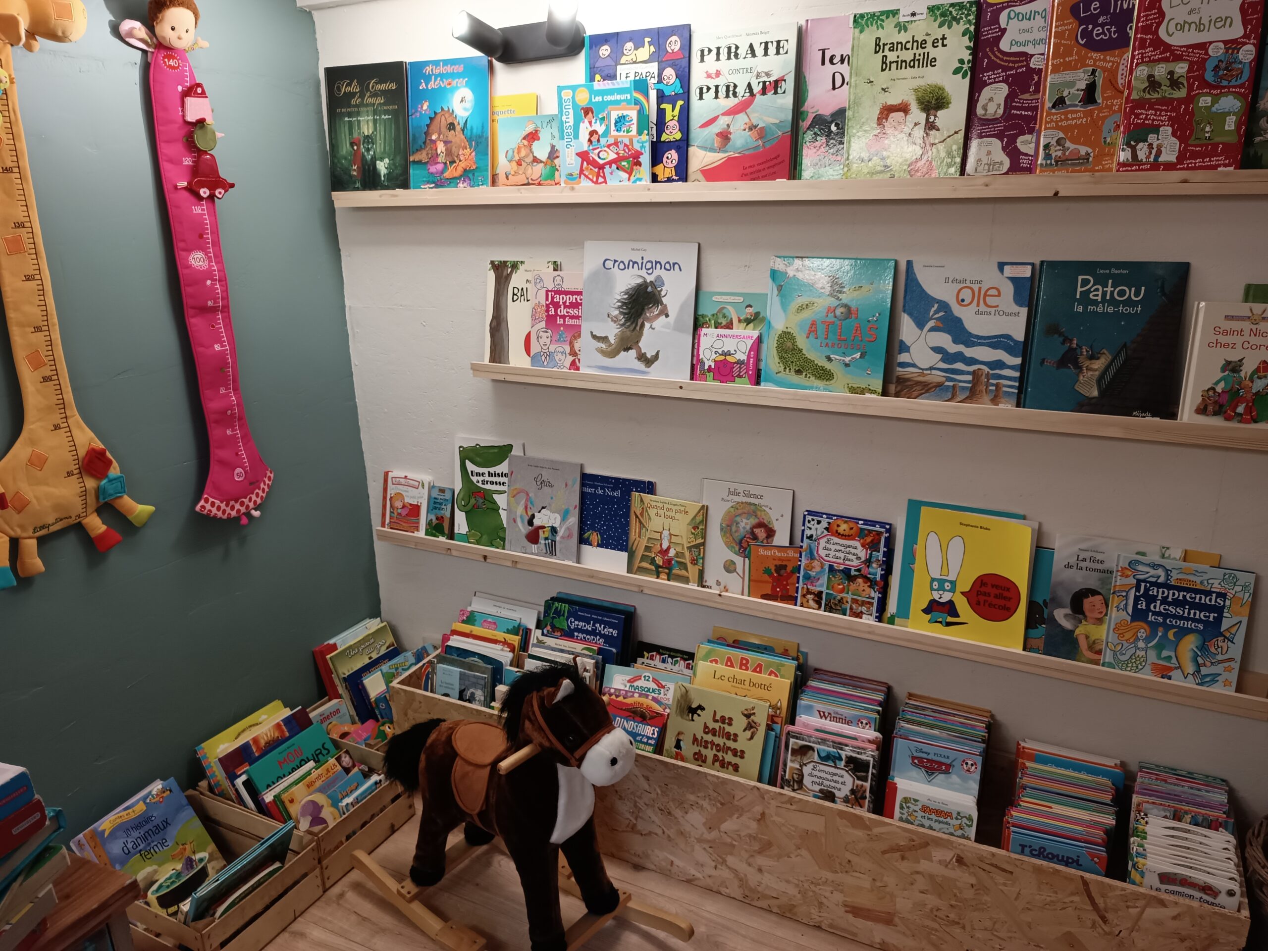magasin de livres d'occasion pour enfants à Braives, Hannut